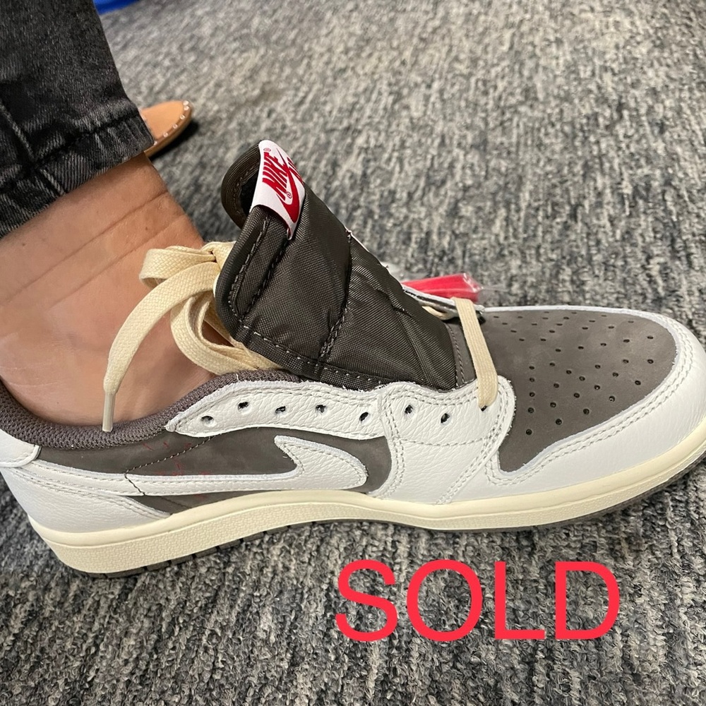 AIR JORDAN 1 LOW X TRAVIS SCOTT